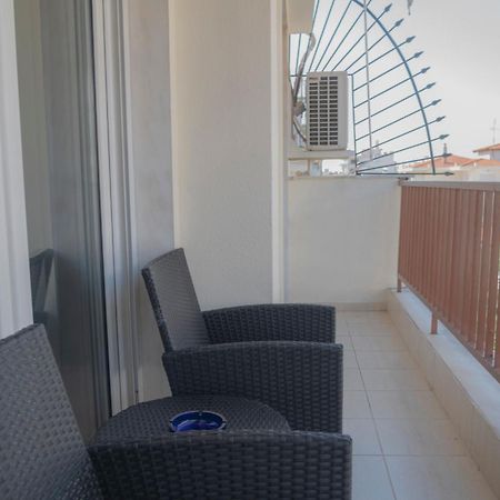 Vip Apt. Pezodromos Kalamarias Tesalonika Bagian luar foto