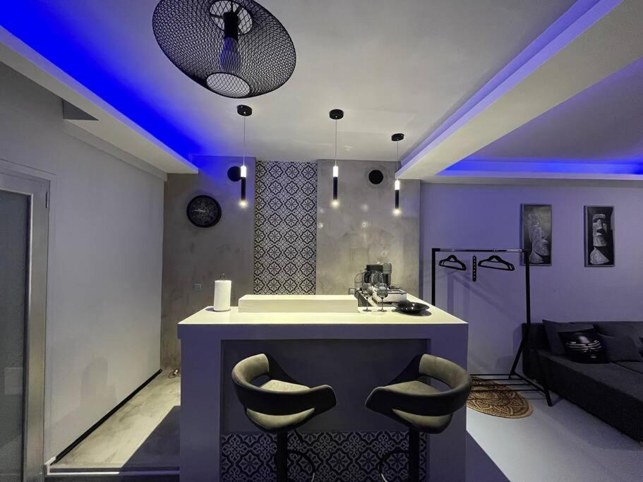 Vip Apt. Pezodromos Kalamarias Tesalonika Bagian luar foto