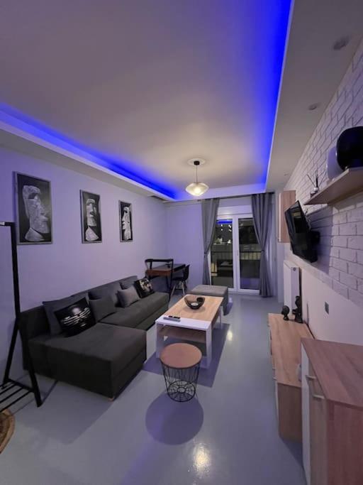 Vip Apt. Pezodromos Kalamarias Tesalonika Bagian luar foto