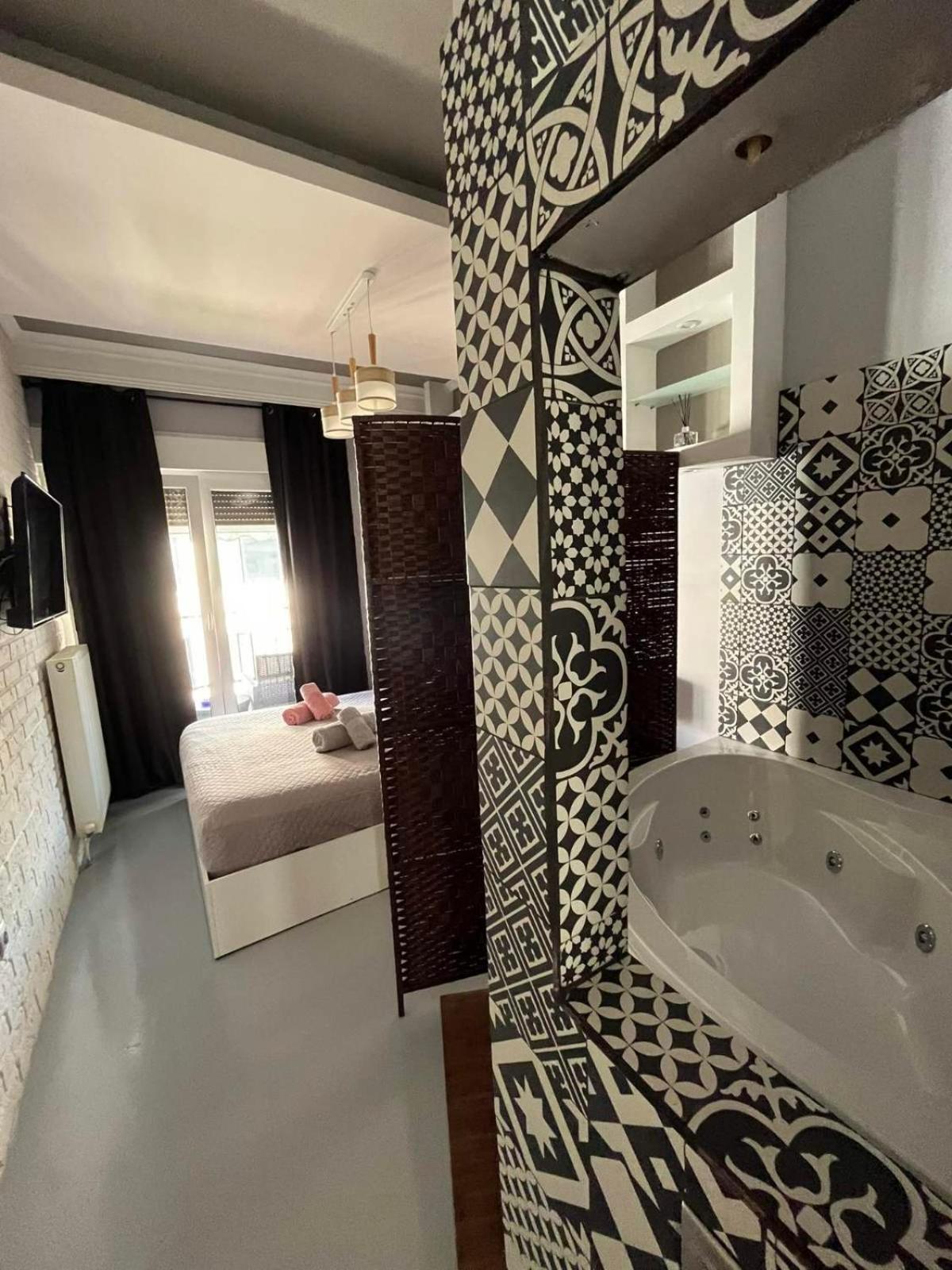 Vip Apt. Pezodromos Kalamarias Tesalonika Bagian luar foto
